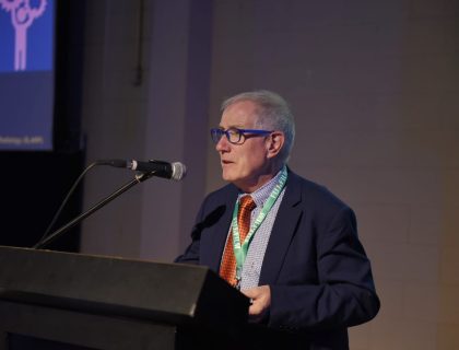 Dr. Adrian Brady, presidente da Sociedade Europeia de Radiologia
